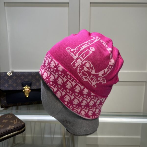 Dior Pompom Beanie In Pink