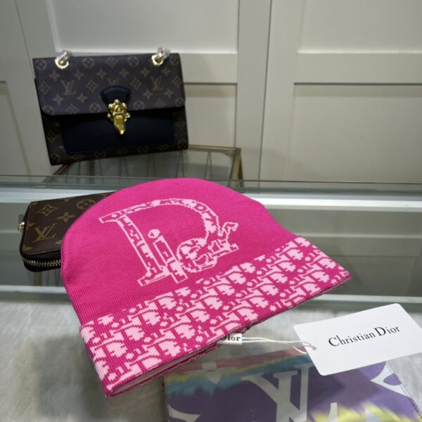 Dior Pompom Beanie In Pink