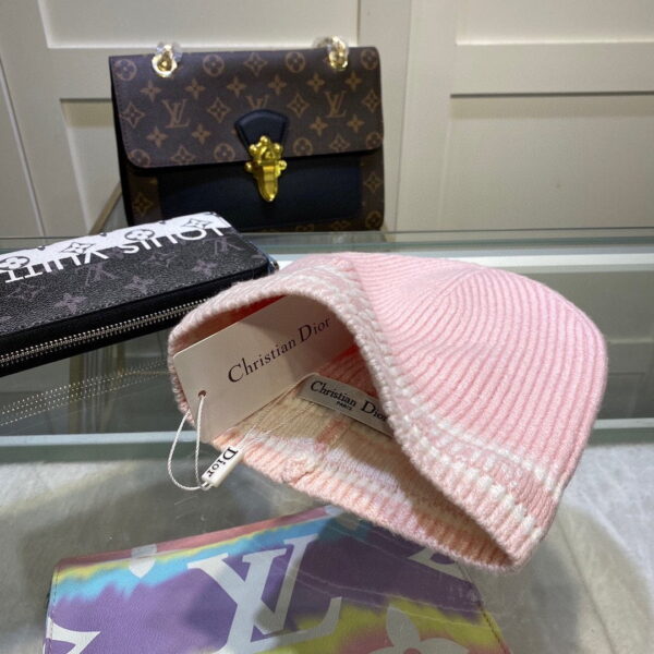 Dior Pompom Beanie In Pink