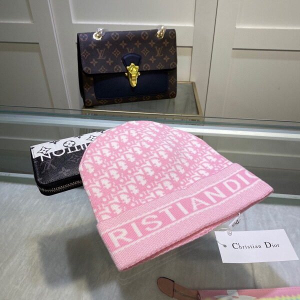 Dior Pompom Beanie In Pink