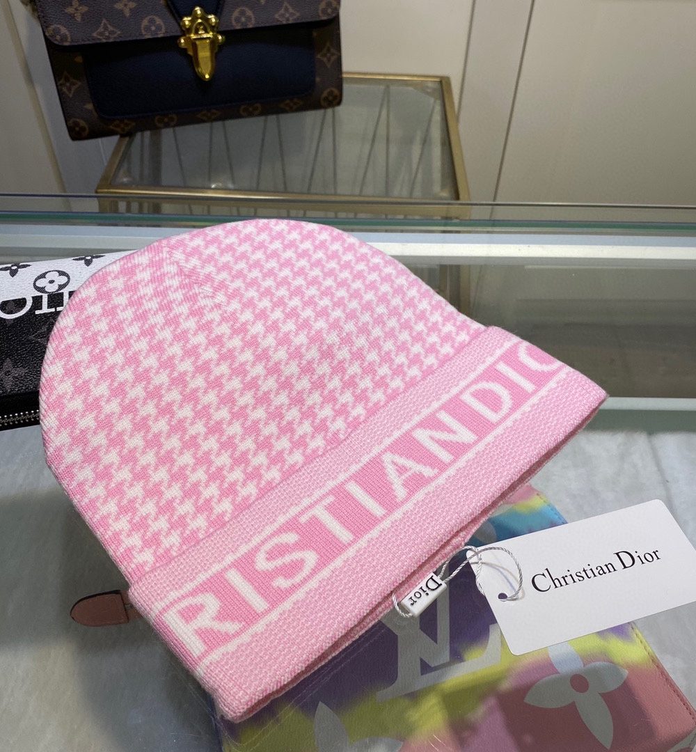 Dior Pompom Beanie In Pink