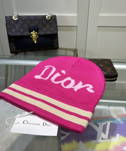 Dior Pompom Beanie In Pink
