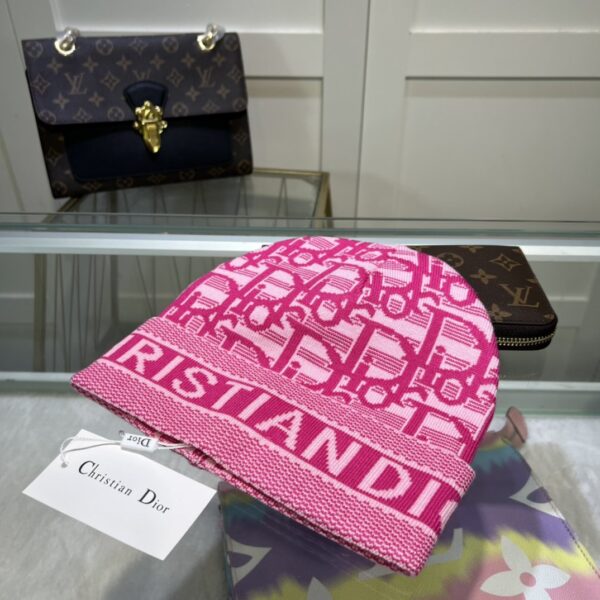 Dior Pompom Beanie In Pink