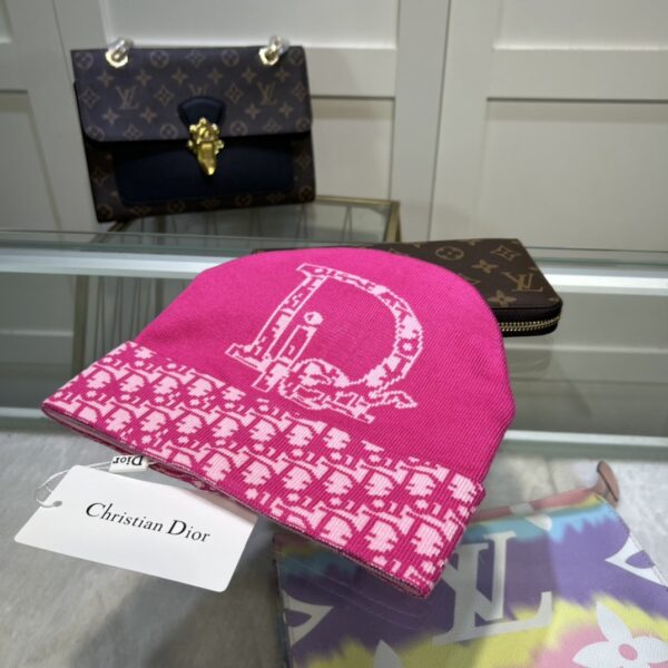 Dior Pompom Beanie In Pink