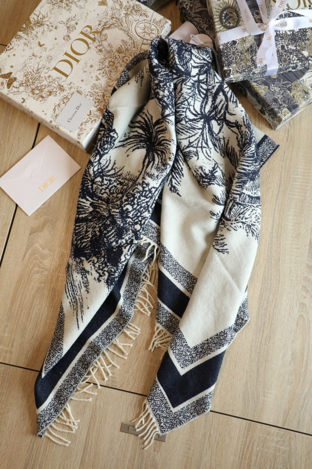 Dior Silk Square Ivory and Navy Blue Scarf 150cm/71in  - Image 7