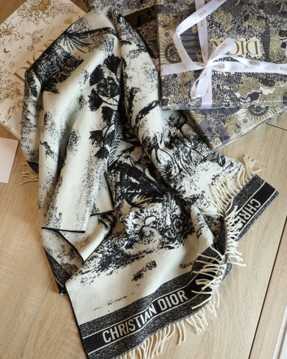Dior Square Black and White Wool Scarf 150cm/59in 