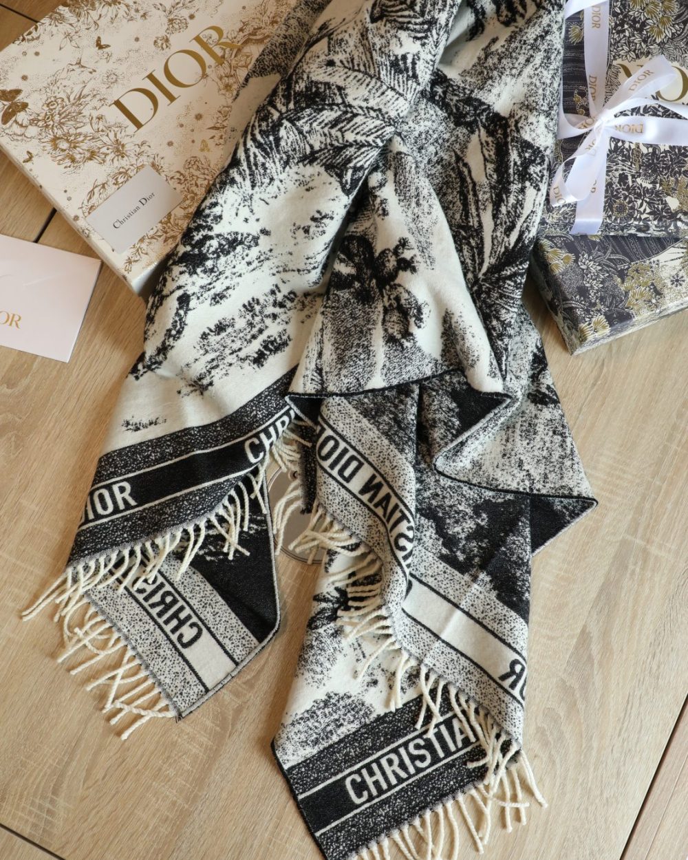 Dior Square Black and White Wool Scarf 150cm/59in 