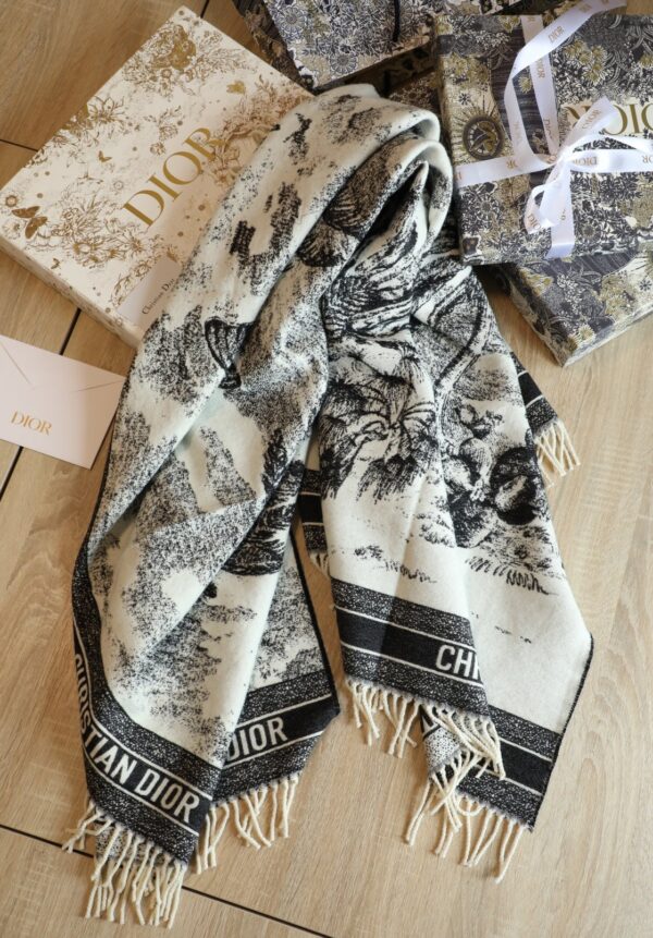 Dior Square Black and White Wool Scarf 150cm/59in 