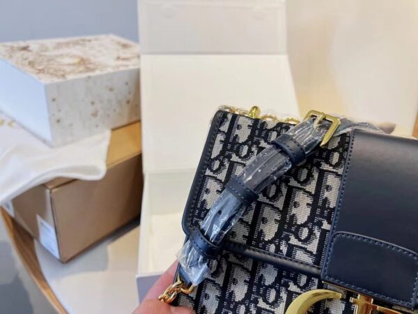 DM01 - Dior Women's Fashion Bag