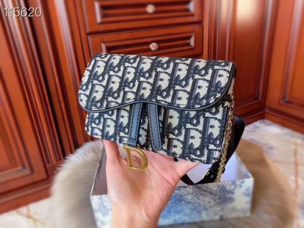 DM02 - Dior Women's Fashion Bag