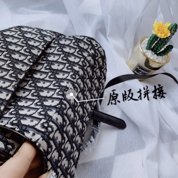 DM03 - Dior Women's Fashion Bag