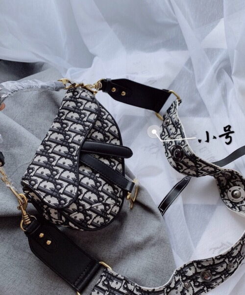 DM03 - Dior Women's Fashion Bag