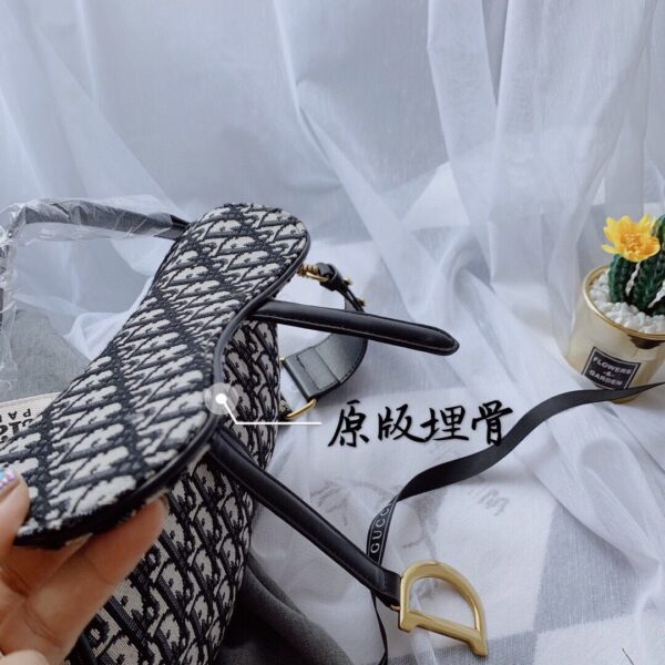 DM03 - Dior Women's Fashion Bag