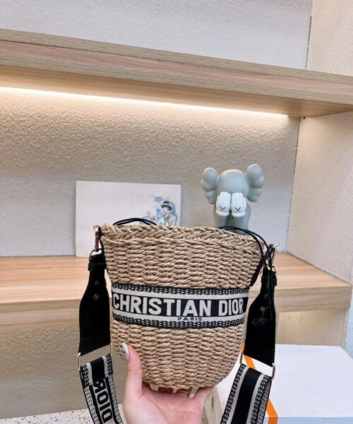 DM5020 - Dior Women's Fashion Bag
