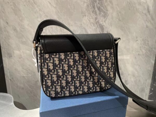 DM5027 - Dior Women’s Fashion Bag