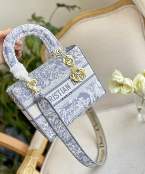 DM5035 - Dior Women's Fashion Bag