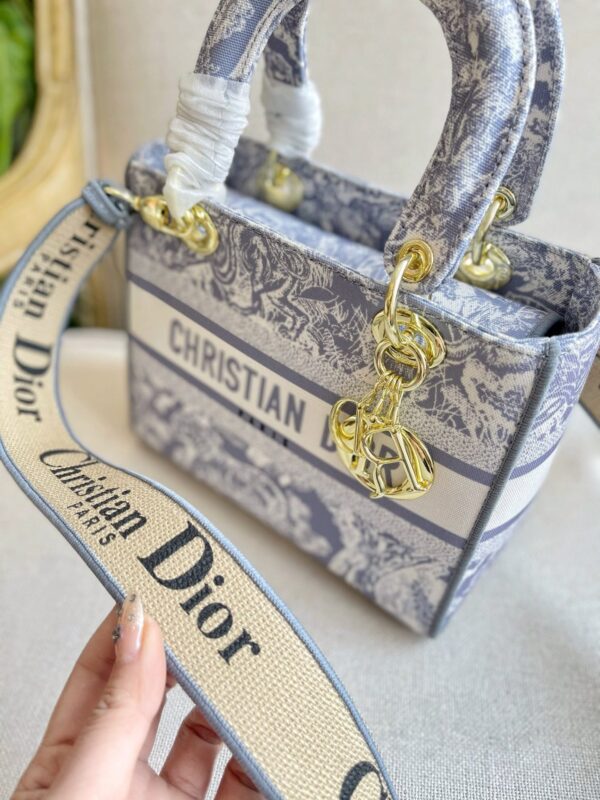 DM5035 - Dior Women's Fashion Bag
