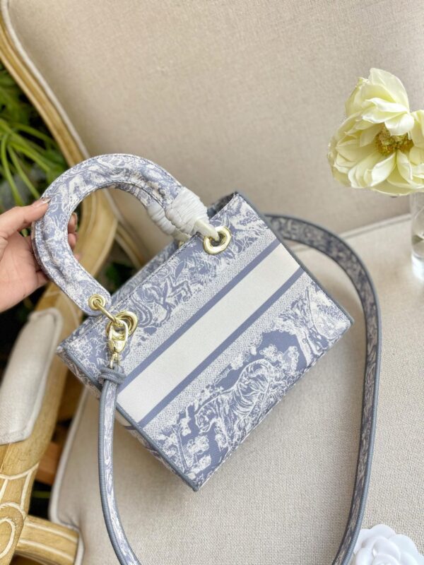 DM5035 - Dior Women's Fashion Bag