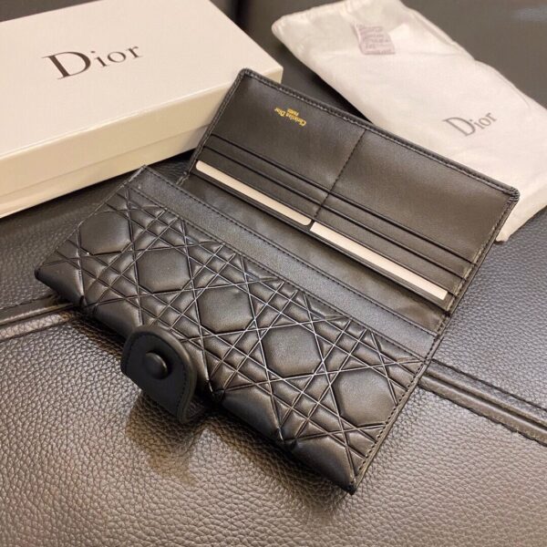 DM5041 - Dior Women's Fashion Bag