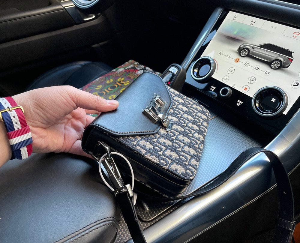 DM5042 - Dior Fashion Bag