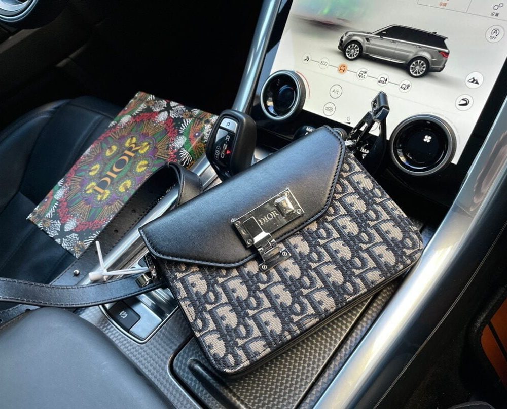 DM5042 - Dior Fashion Bag