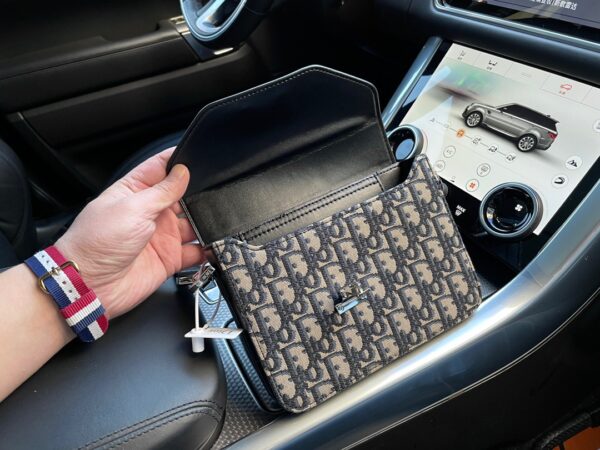 DM5042 - Dior Fashion Bag