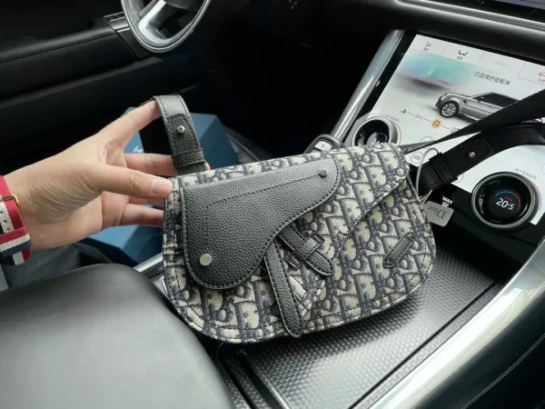 DM5044 - Dior Fashion Bag
