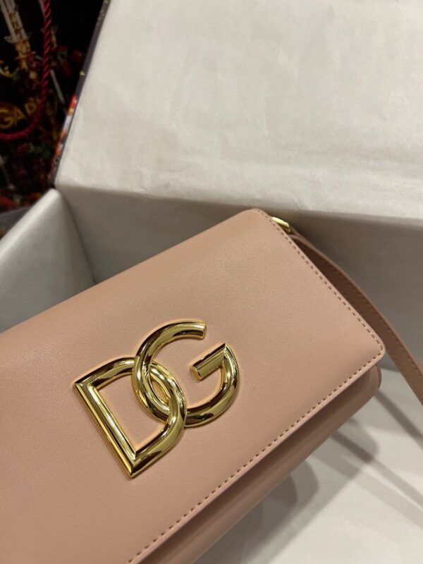 Dolce & Gabbana 3.5 Clutch Beige For Women 8.3in/21cm DG