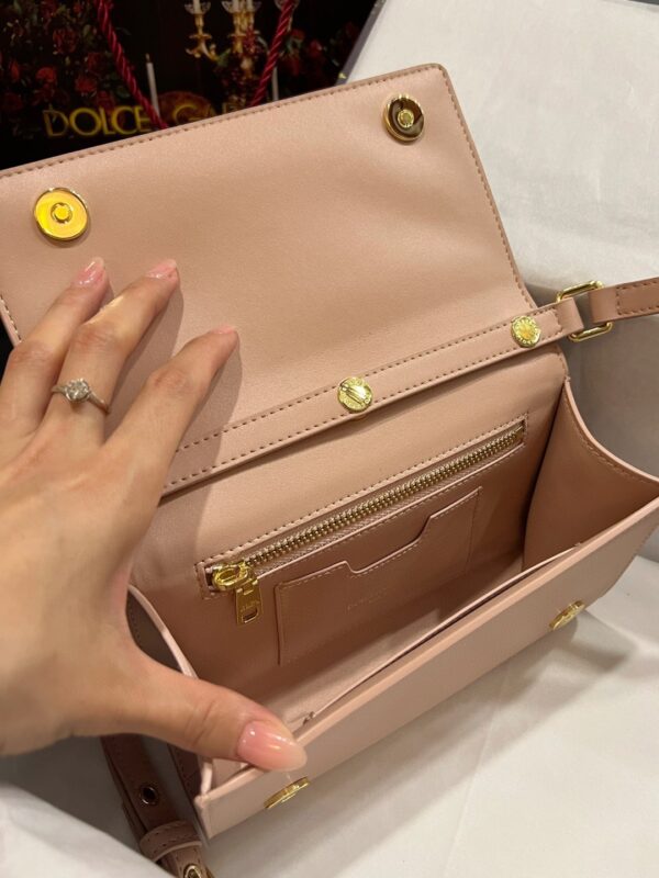 Dolce & Gabbana 3.5 Clutch Beige For Women 8.3in/21cm DG