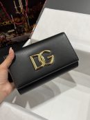 Dolce & Gabbana 3.5 Clutch Black For Women 8.3in/21cm DG BB7082AW57680999