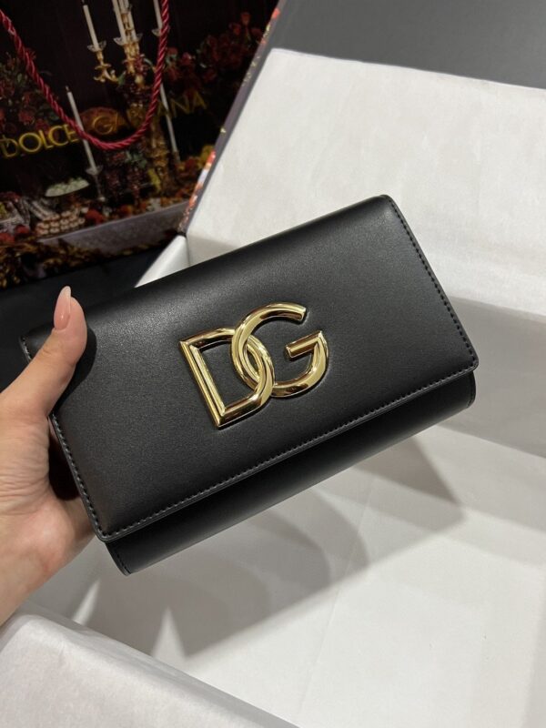 Dolce & Gabbana 3.5 Clutch Black For Women 8.3in/21cm DG BB7082AW57680999