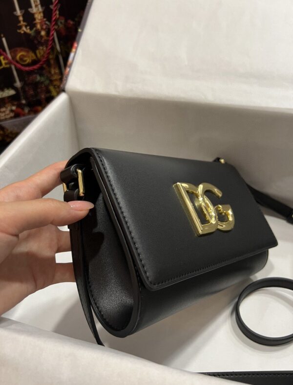 Dolce & Gabbana 3.5 Clutch Black For Women 8.3in/21cm DG BB7082AW57680999