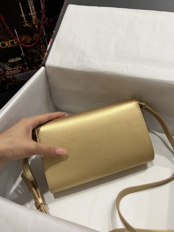 Dolce & Gabbana 3.5 Clutch Gold For Women 8.3in/21cm DG