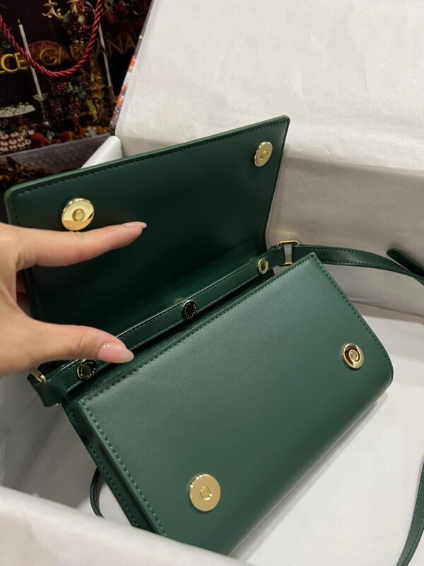 Dolce & Gabbana 3.5 Clutch Green For Women 8.3in/21cm DG