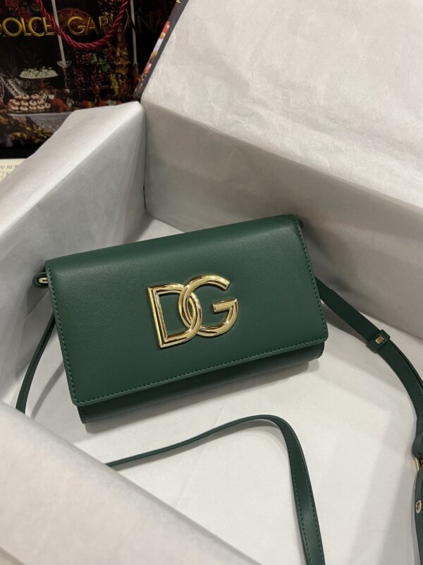 Dolce & Gabbana 3.5 Clutch Green For Women 8.3in/21cm DG