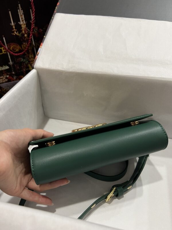 Dolce & Gabbana 3.5 Clutch Green For Women 8.3in/21cm DG