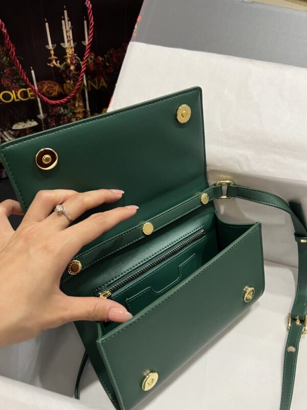 Dolce & Gabbana 3.5 Clutch Green For Women 8.3in/21cm DG