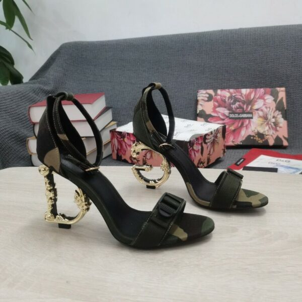 Dolce & Gabbana Baroque DG Sandals In Camouflage Patchwork Multicolour For Women DG Shoes CR0739AY8438N913