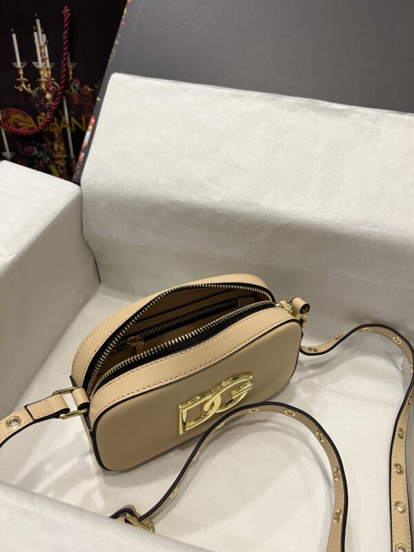 Dolce & Gabbana Crossbody 3.5 Bag Beige For Women 7.5in/19cm DG BB7095AW57680404