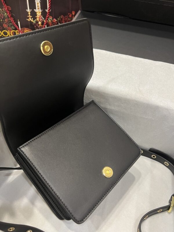 Dolce & Gabbana Crossbody 3.5 Bag Black For Women 6.9in/18cm DG BB7037AW57680999