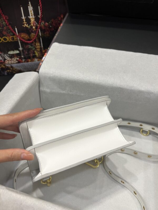 Dolce & Gabbana Crossbody 3.5 Bag White For Women 6.9in/18cm DG BB7037AW57680002