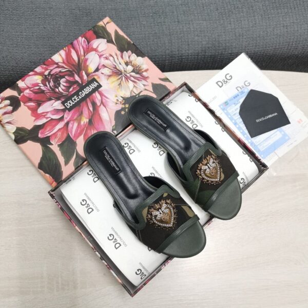 Dolce & Gabbana Devotion Slides In Camouflage Patchwork Black For Women DG Shoes  CQ0446AY8438N913