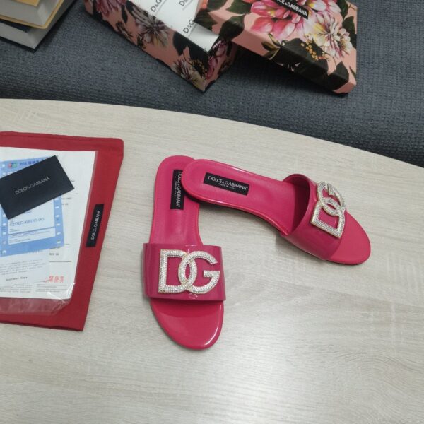 Dolce & Gabbana Foiled Iguana-Print Slides With Rhinestone-Detailed DG Logo Pink For Women DG Shoes