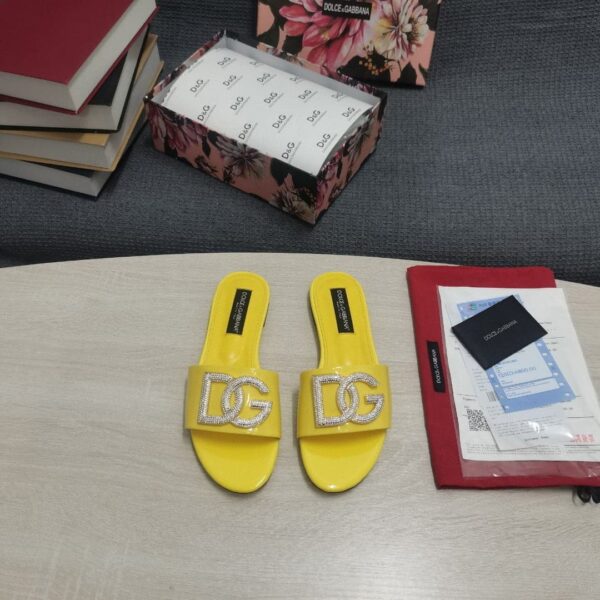 Dolce & Gabbana Foiled Iguana-Print Slides With Rhinestone-Detailed DG Logo Yellow For Women DG Shoes