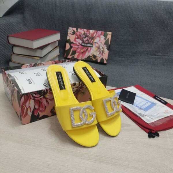 Dolce & Gabbana Foiled Iguana-Print Slides With Rhinestone-Detailed DG Logo Yellow For Women DG Shoes