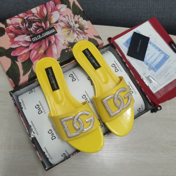 Dolce & Gabbana Foiled Iguana-Print Slides With Rhinestone-Detailed DG Logo Yellow For Women DG Shoes
