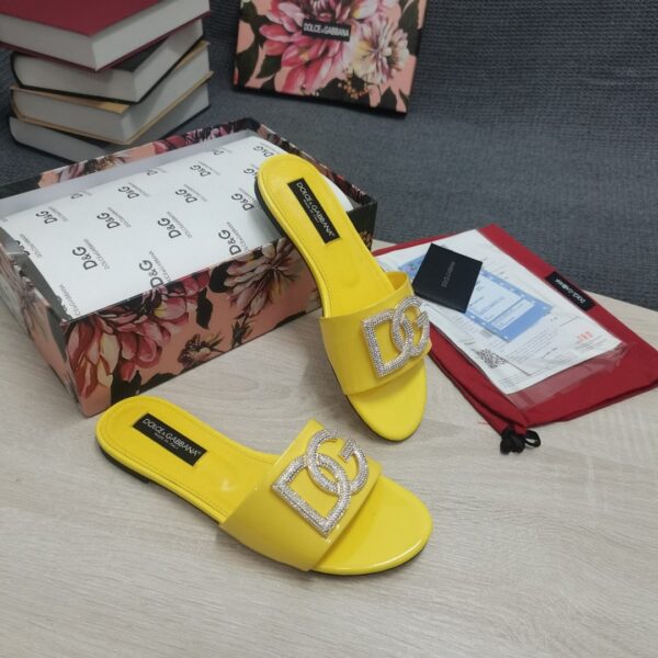 Dolce & Gabbana Foiled Iguana-Print Slides With Rhinestone-Detailed DG Logo Yellow For Women DG Shoes