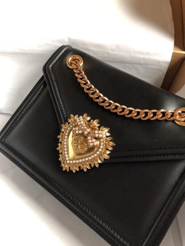 Dolce & Gabbana Medium Devotion Bag Black For Women 8.1in/20.5cm DG