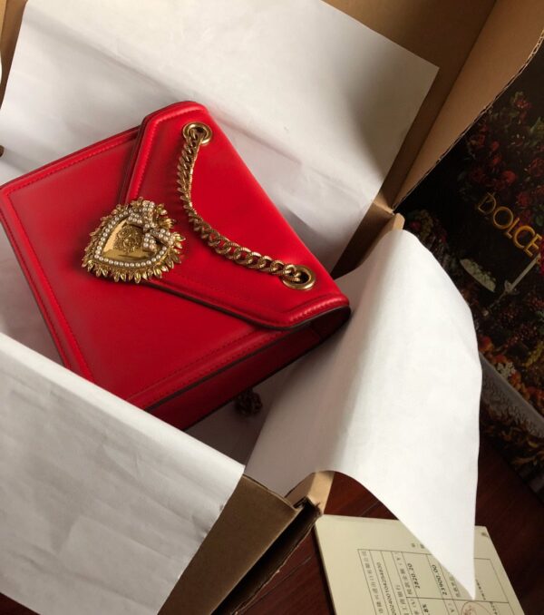Dolce & Gabbana Medium Devotion Bag Red For Women 8.1in/20.5cm DG