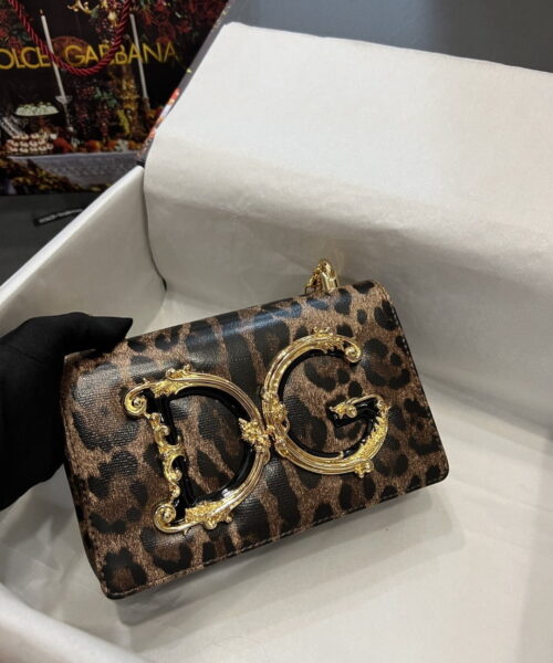 Dolce & Gabbana Nappa DG Girls Shoulder Bag Leo Print For Women 8.3in/21cm DG
